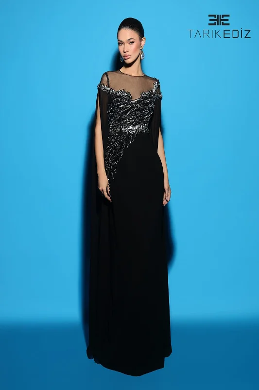 Little Black Women Dress with Sequins for a Glamorous Night Out Little Black Women Dress with Sequins for a Glamorous Night Out Tarik Ediz 98493